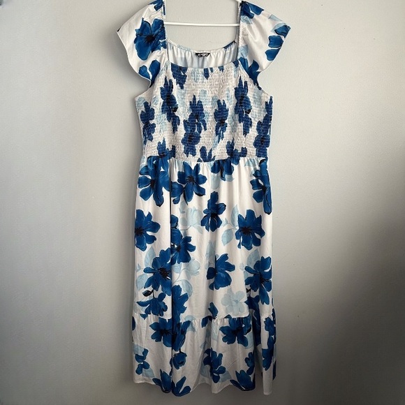 BloomChic Dresses & Skirts - Bloomchic Size 26 floral blue midi dress smocked Easter spring summer maxi 3x 4x